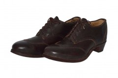 dark brown Gibson with wing tip 1 1/2" heel